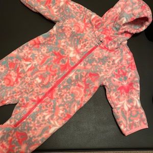 Columbia Paisley Print Bunting in size 3-6 months